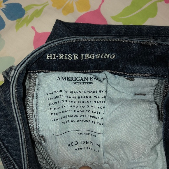 American Eagle Hi-Rise Jeggings - Picture 4 of 7